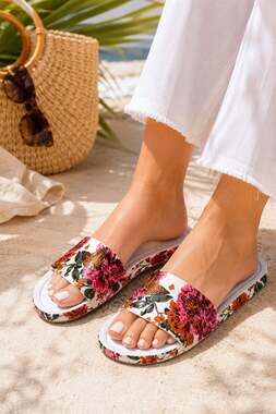 Melissa Floral Butterfly Beach Slides Size 9
